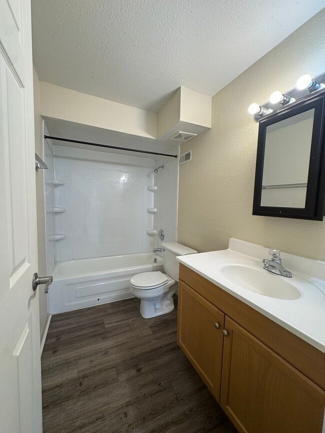 Building Photo - 605-607 West 15th st