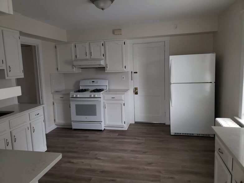 Updated Kitchen - 10 Highland Rd