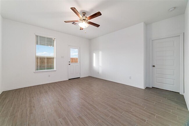 Building Photo - 23022 Bright Lgt Ln