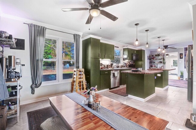 Building Photo - SPACIOUS & UPDATED 2-Story in Goldsboro *Convenient Location*