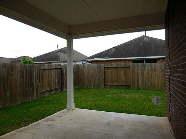 Building Photo - 12214 Iris Hollow Way
