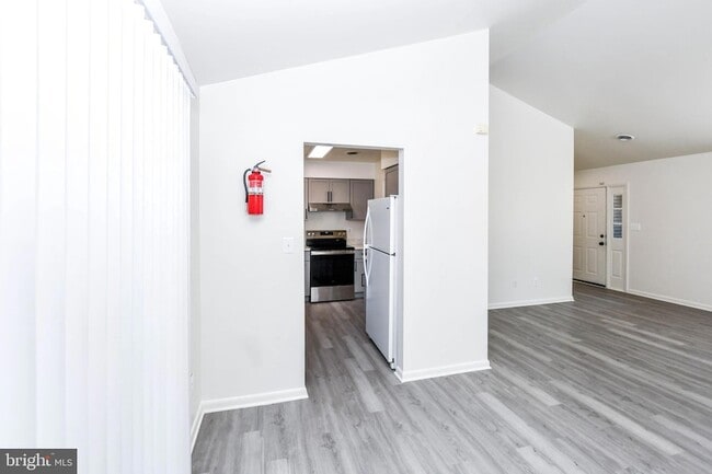 Building Photo - 4624 Governor Kent Ct