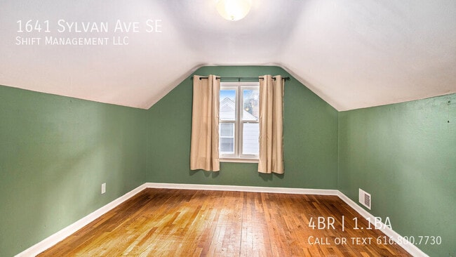 Building Photo - 1641 Sylvan Ave SE