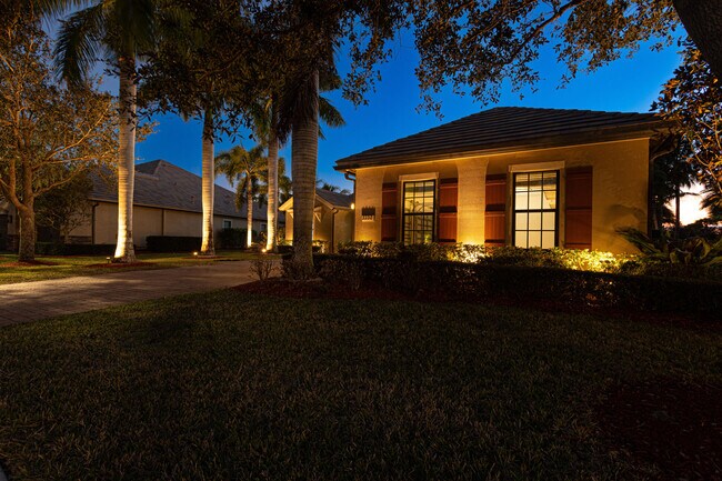 Building Photo - 3352 Siena Cir