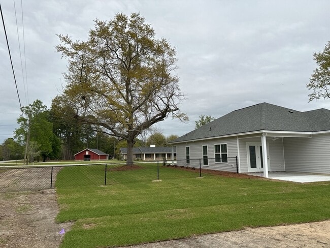 Building Photo - 20 Owens Rd