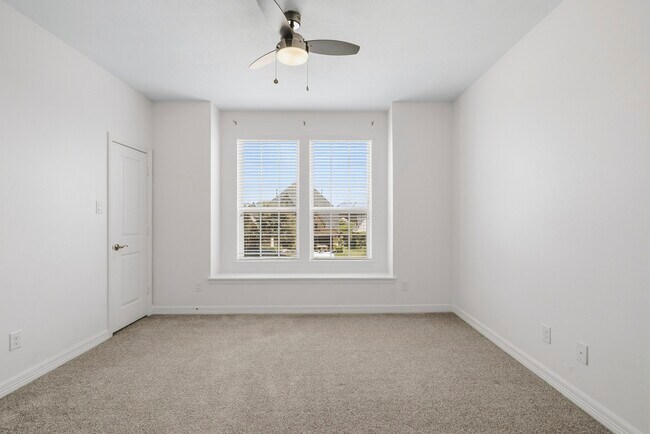 Building Photo - 28211 Hidden Brook Ln
