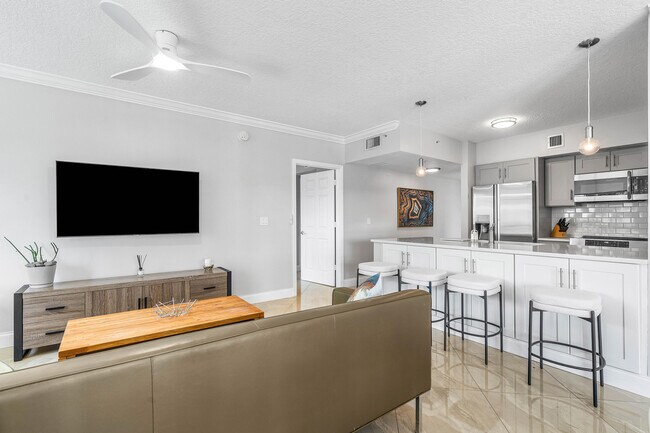 Building Photo - 600 S Dixie Hwy