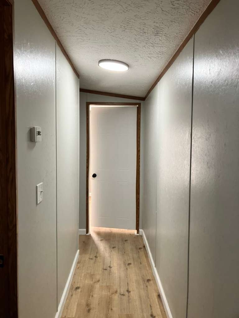 Building Photo - 44 Deerwood Park