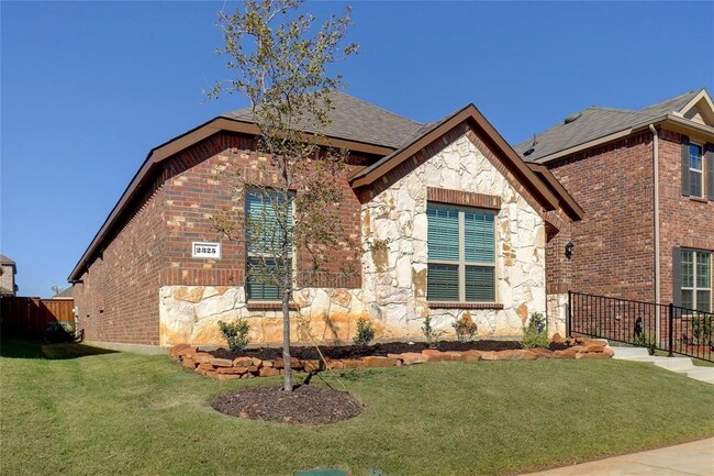 Building Photo - 2325 Brightstone Dr