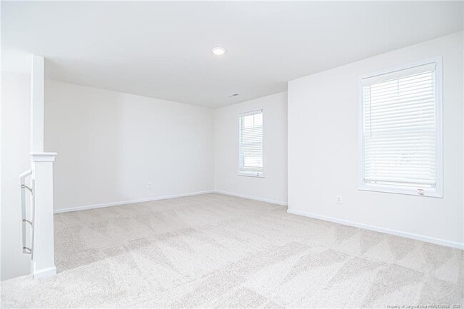 Building Photo - 5864 Panther Dr