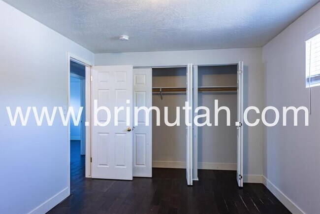 Building Photo - 1313 E 8425 S