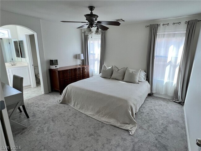 Building Photo - 8168 Finch Feather St