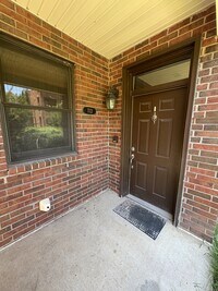 Building Photo - 713 S Madison Pl
