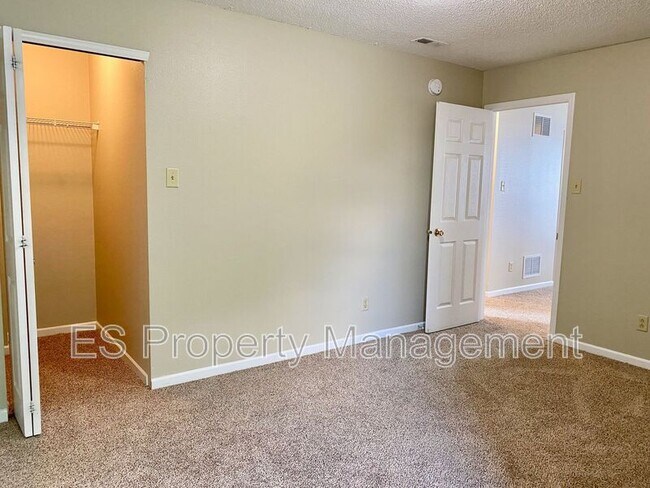 Building Photo - 1954 Angel Tear Ct