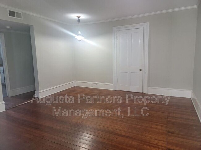 Building Photo - 1330 Wingfield St