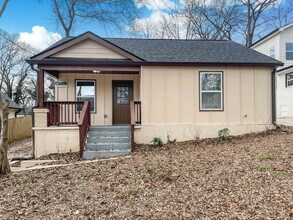 Building Photo - Beautiful 3BR Home Near Mozley Park!
