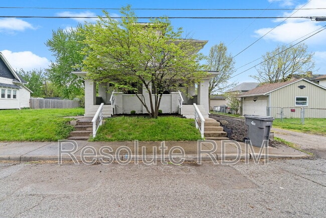 Building Photo - 819 Parkway Ave