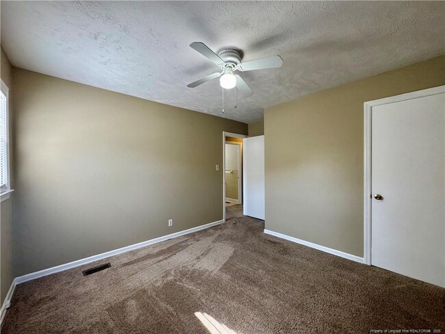 Building Photo - 805 Minurva Ct