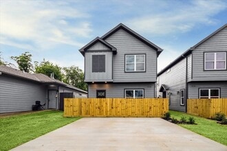 Building Photo - 978 Marjorie St