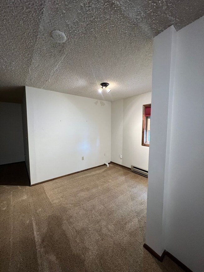 Building Photo - Humbolt Lp condos