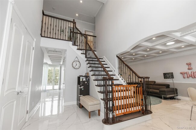 Building Photo - 66 Essex Rd