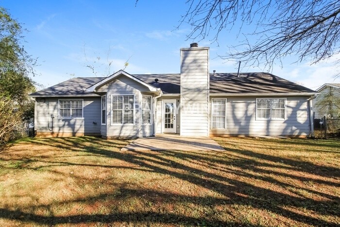 Building Photo - 6057 Dorchester Dr