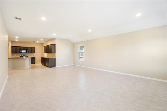 Building Photo - 806 Meadow Wood Ln