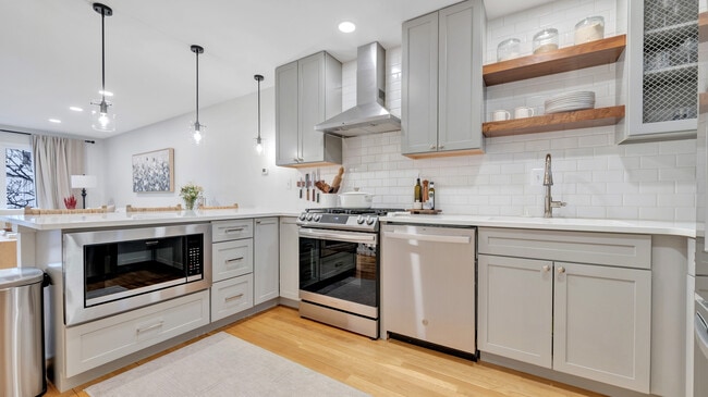 Building Photo - 146 G St SW