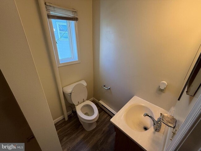 Building Photo - 204 E Portland St