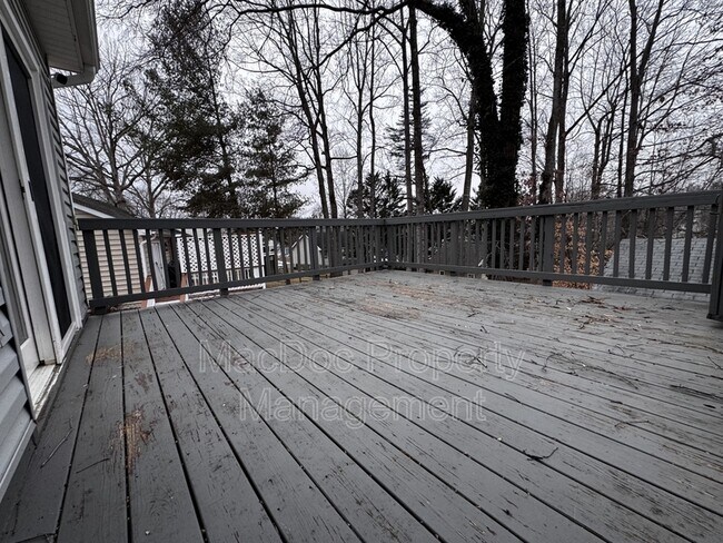 Building Photo - 7301 Drew Ln