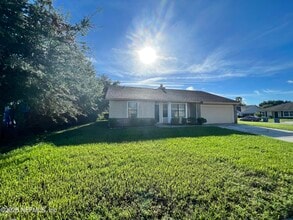 Building Photo - 13326 Currituck Dr N
