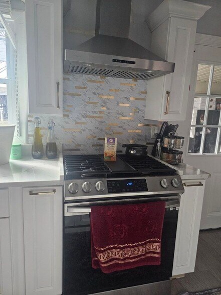 Building Photo - 1 Notch Rd