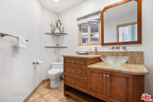 Building Photo - 19 Ranchero Rd