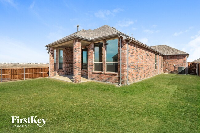 Building Photo - 1533 Wyler Dr