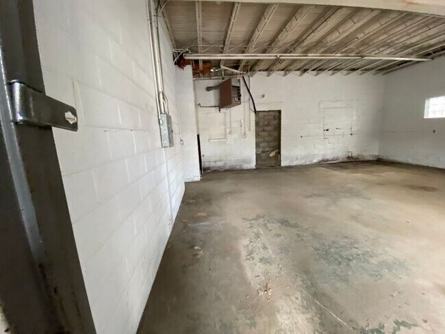 Building Photo - Across from Berkeley City Hall!