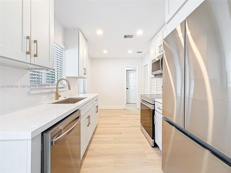 Building Photo - 8977 NW 21st Ct