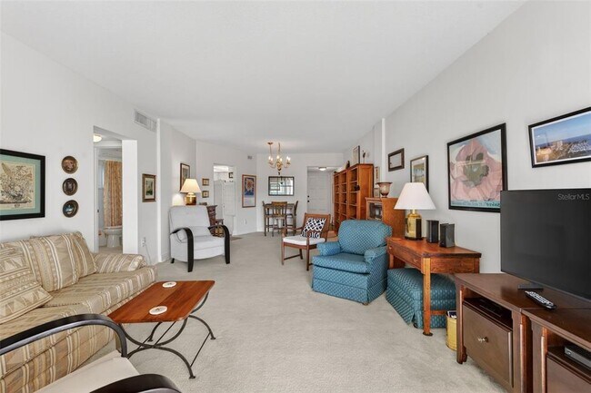 Building Photo - 1200 N Shore Dr NE