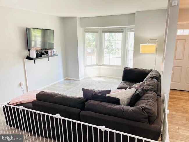 Building Photo - 16 Mateus Way