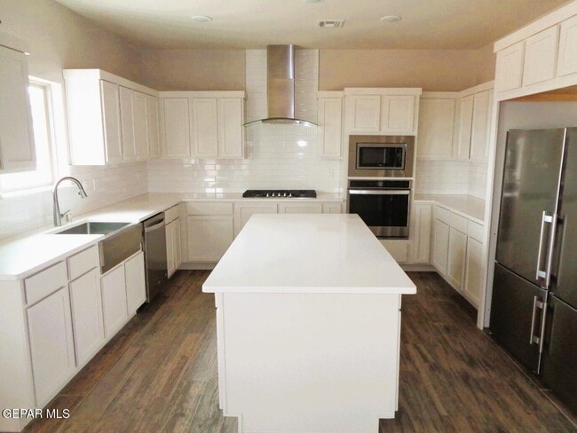 Building Photo - 13513 Coldham St