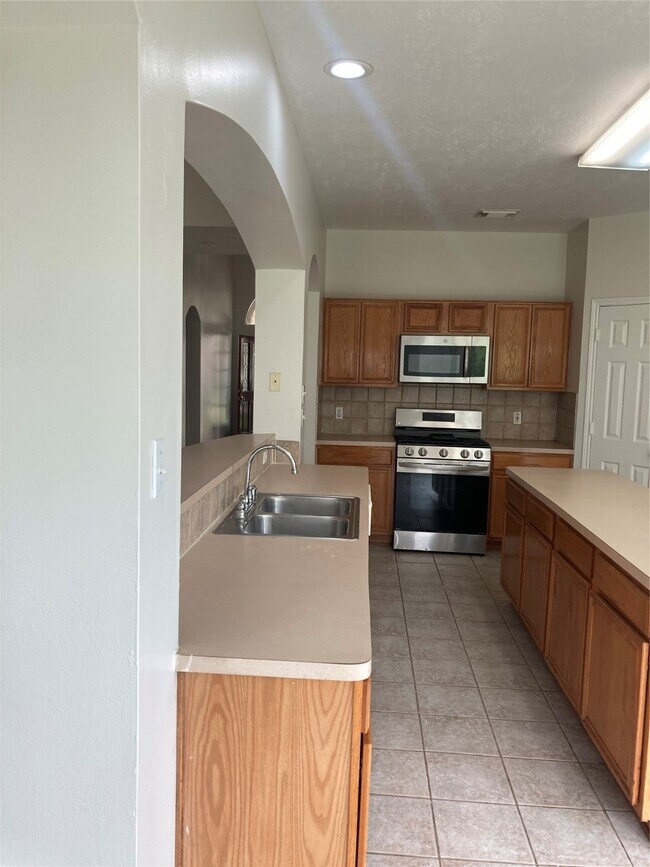 Building Photo - 8522 Chickamauga Ln