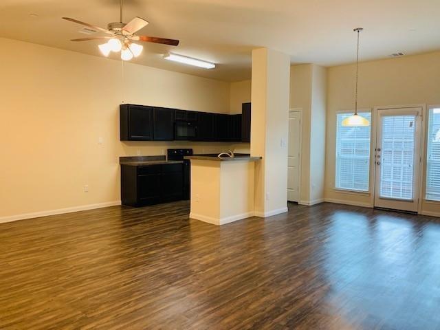 Building Photo - 2322 Bermuda Palms Dr