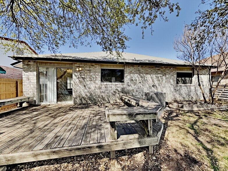 Building Photo - 6322 Regency Ct