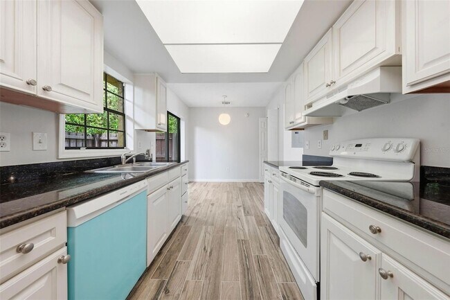 Building Photo - 7473 Belle River Ct