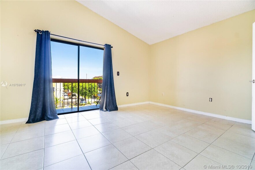 Building Photo - 5625 W 26th Ct