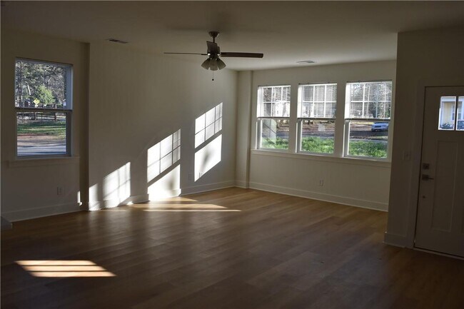 Building Photo - 1300 Norris Ave