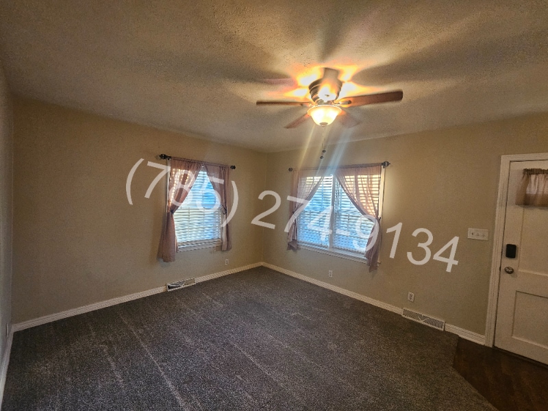 Building Photo - 859 S 10th St