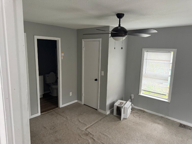 Building Photo - 714 Crim Ave