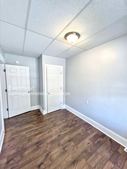 Building Photo - 1807 Denison Ave