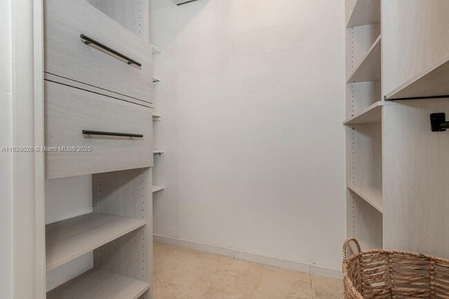 Building Photo - 2301 Collins Ave