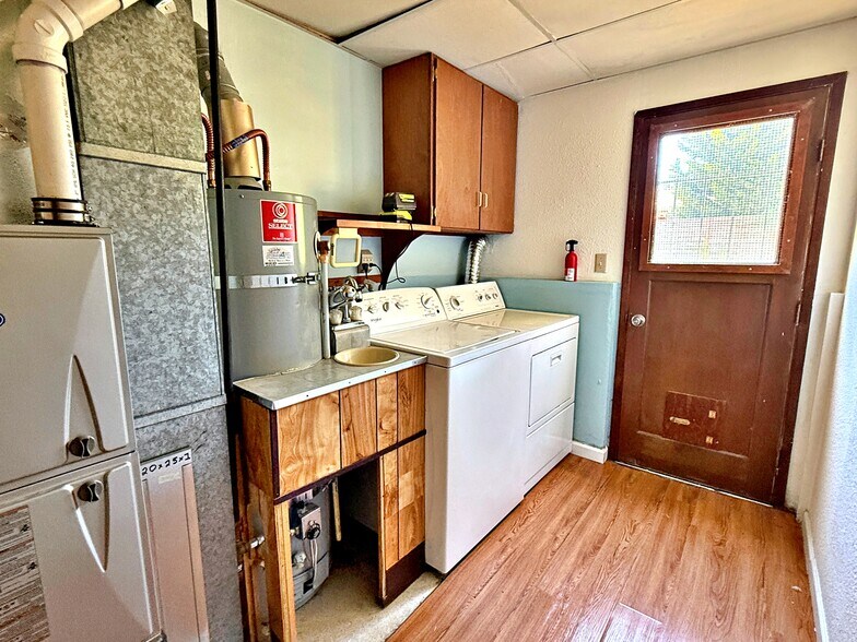 Building Photo - 2746 SE 73rd Ave